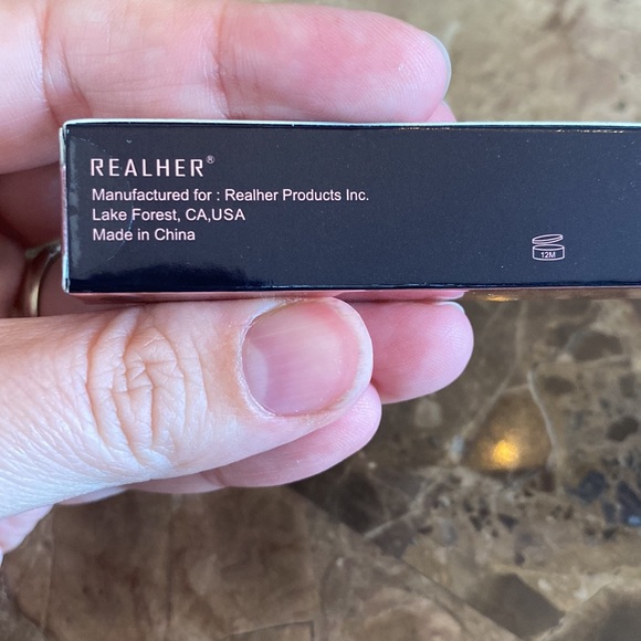 Realher Eye Am Resilient Metallic Bronze Eyeliner - Picture 2 of 3